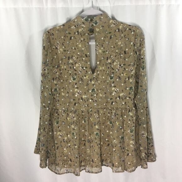 By Together Women's Floral Top Size Medium - Picture 8 of 8